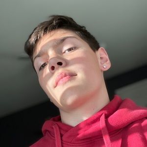 Meet your Posher, Aj